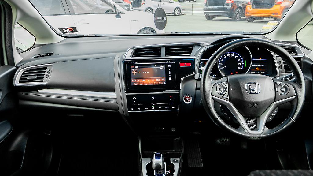 2014 Honda Fit Hybrid L-Package image 318939