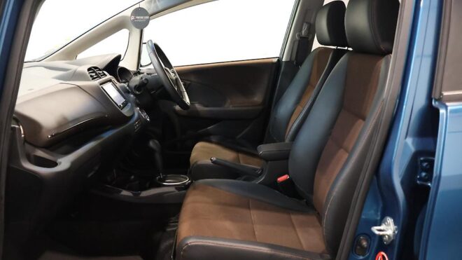 2012 Honda Fit Shuttle Hybrid Smart Selection image 304519