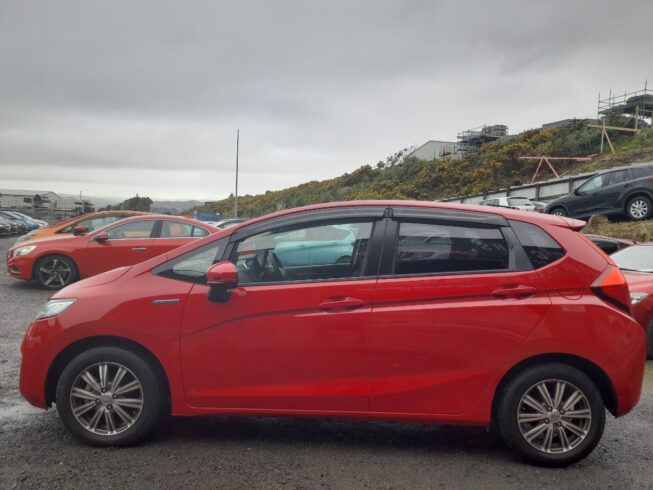 2014 Honda Fit Hybrid F Package image 303731