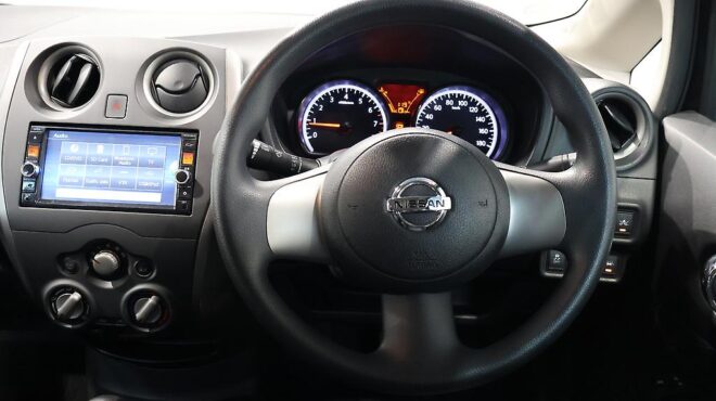 2015 Nissan Note X Emergency Brake Package image 304382