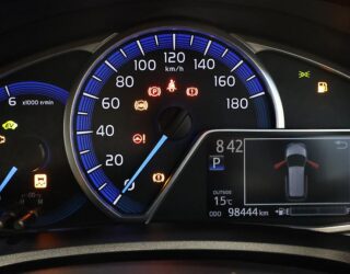 2013 Toyota Corolla Fielder Hybrid G image 306690