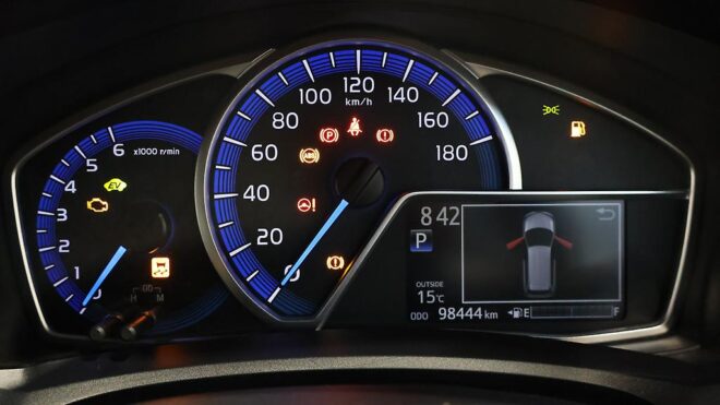 2013 Toyota Corolla Fielder Hybrid G image 306690