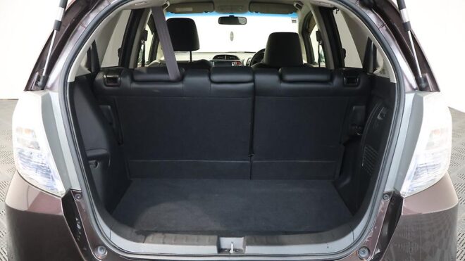 2013 Honda Fit Hybrid, Half Leather, Heated Seats, High Spec image 307227