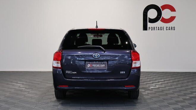 2013 Toyota Corolla Fielder Hybrid G image 306681