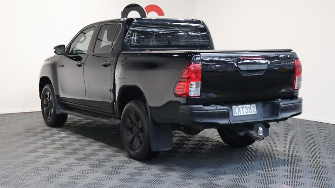 2016 Toyota Hilux SR5 TD DC 2.8D/6AT/U image 307506