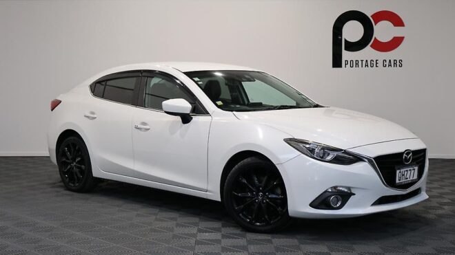 2015 Mazda Axela HYBRID Leather Package image 306460