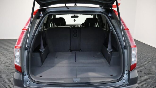 2010 Honda Stream 7 Seater, low KMS image 303886