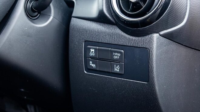 2016 Mazda Demio 13S Black Leather Limited, Heated seats, push start image 304081