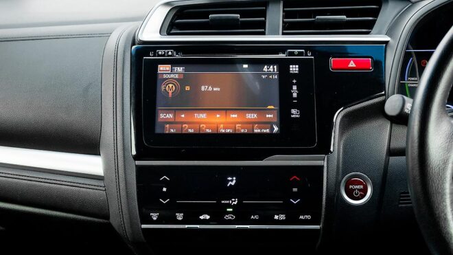 2014 Honda Fit Hybrid L-Package image 318949