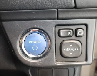 2014 Toyota Corolla Fielder Hybrid G, Push Start, Reverse Camera, Heated Seats image 307893