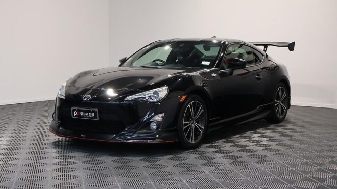 2012 Toyota 86 GT Signed By Chief Engineer Tetsuya Tada image 303521