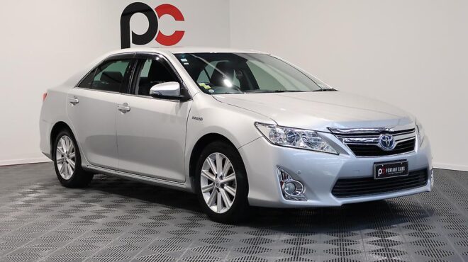 2013 Toyota Camry Hybrid G Package, Cruise Control- Factory Alloys image 304245