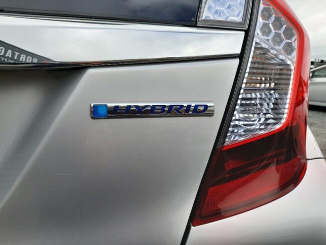 2015 Honda Fit Hybrid F Package image 304141