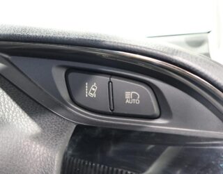 2017 Toyota Vitz Hybrid Jewela image 304036