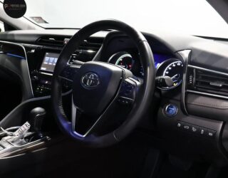 2017 Toyota Camry G Model Hybrid, Reverse Camera, Cruise Control image 303589