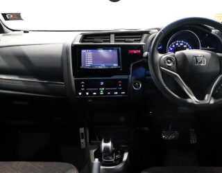 2014 Honda Fit Hybrid S-PKG, Cruise Control image 308433