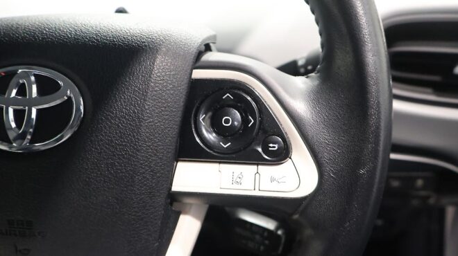 2018 Toyota Prius S SAFETY PLUS image 304234