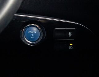 2016 Toyota Prius S model, cruise control, reverse camera image 303427