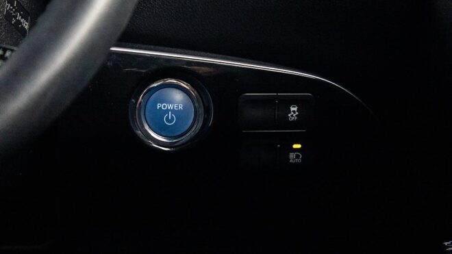2016 Toyota Prius S model, cruise control, reverse camera image 303427