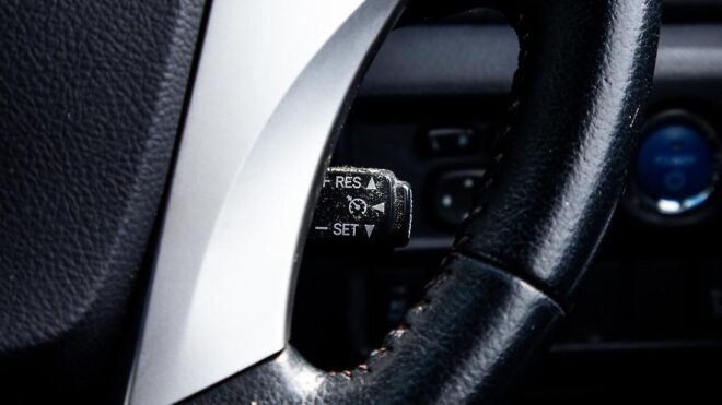 2014 Toyota Sai S C Package,  Hybrid, Cruise control image 306237