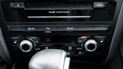 2013 Audi A4 2.0TFSI SE-Package, Full Leather, Heated Seats image 315597