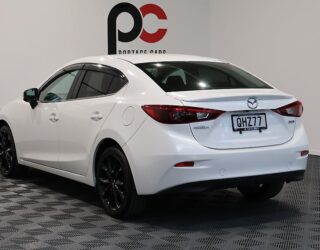 2015 Mazda Axela HYBRID Leather Package image 306463
