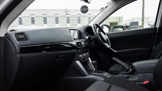 2013 Mazda Cx-5 20S Skyactiv Black wheels , Tints image 316146