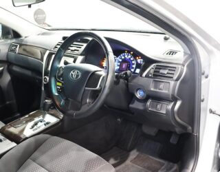 2013 Toyota Camry Hybrid G Package, Cruise Control- Factory Alloys image 304252