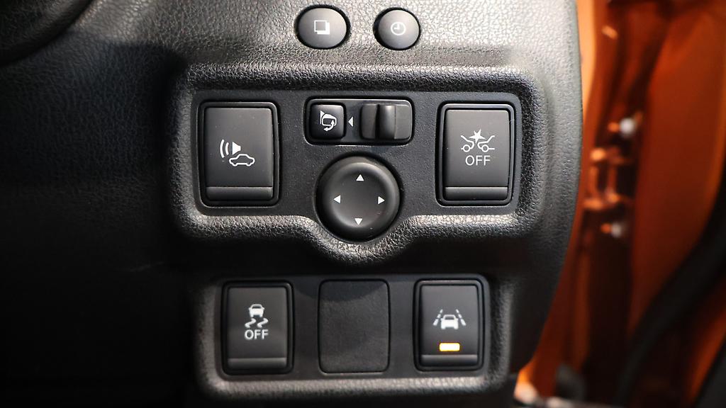 2016 Nissan Note E-Power X image 303837