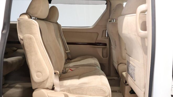 2010 Toyota Alphard 7 Seater Cruise Control image 308321