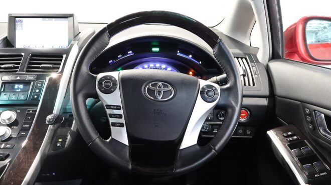2015 Toyota Sai G Model, Cruise Control, TRD Wheels – Modelista Bodykit image 304319