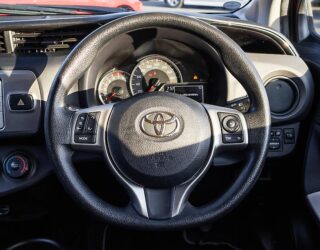 2014 Toyota Vitz F spec, Reverse camera,push button start image 306576