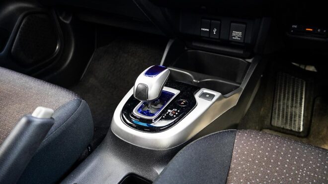 2014 Honda Fit Hybrid F Package image 318793