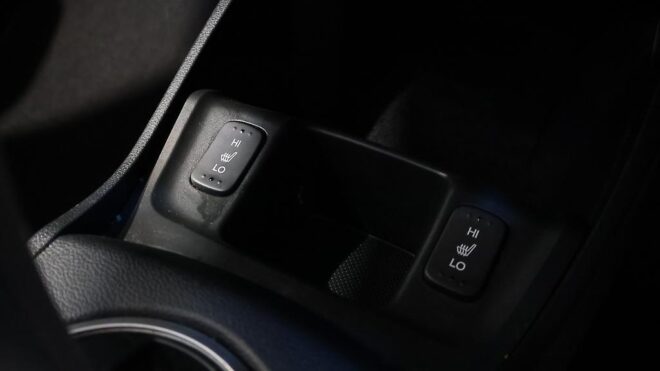 2013 Honda Fit Hybrid, Half Leather, Heated Seats, High Spec image 307238