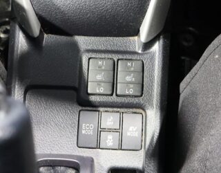 2014 Toyota Corolla Fielder Hybrid G, Push Start, Reverse Camera, Heated Seats image 307894