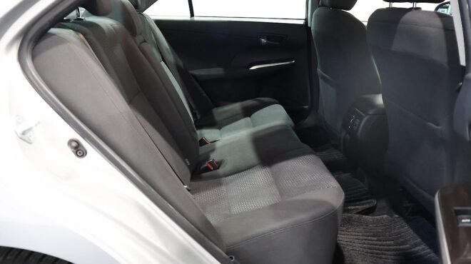 2013 Toyota Camry Hybrid G Package, Cruise Control- Factory Alloys image 304250