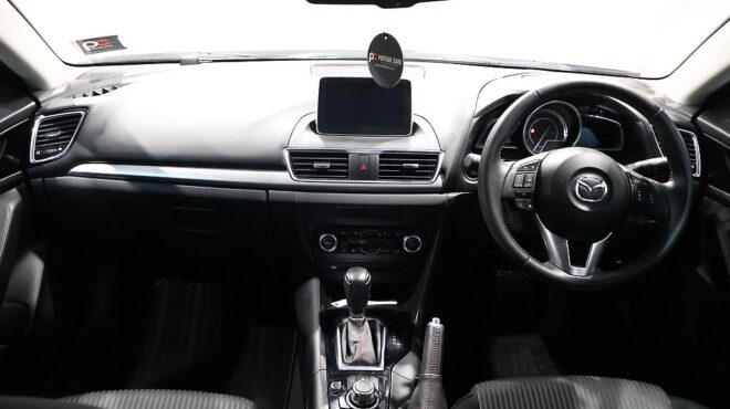 2014 Mazda Axela Sports 20S Touring image 305774