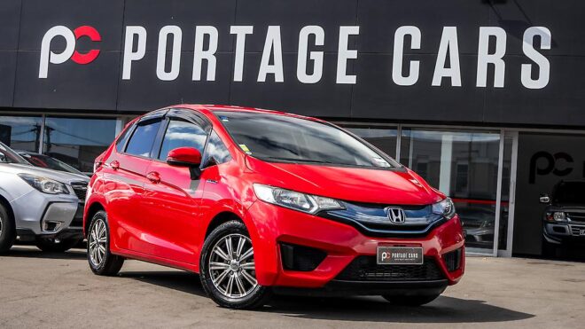 2014 Honda Fit Hybrid F Package image 318782