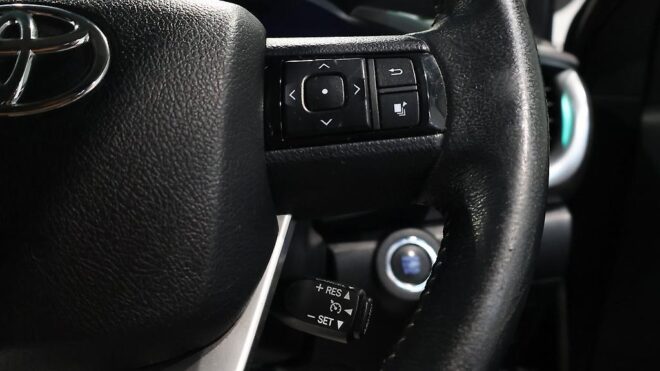 2016 Toyota Hilux SR5 TD DC 2.8D/6AT/U image 307521