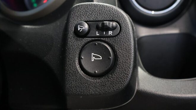 2011 Honda Fit Hybrid, Apple Car Play Radio, Reverse Camera image 308907