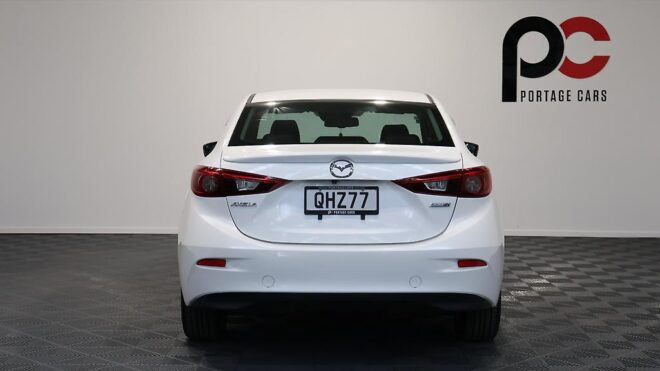 2015 Mazda Axela HYBRID Leather Package image 306465