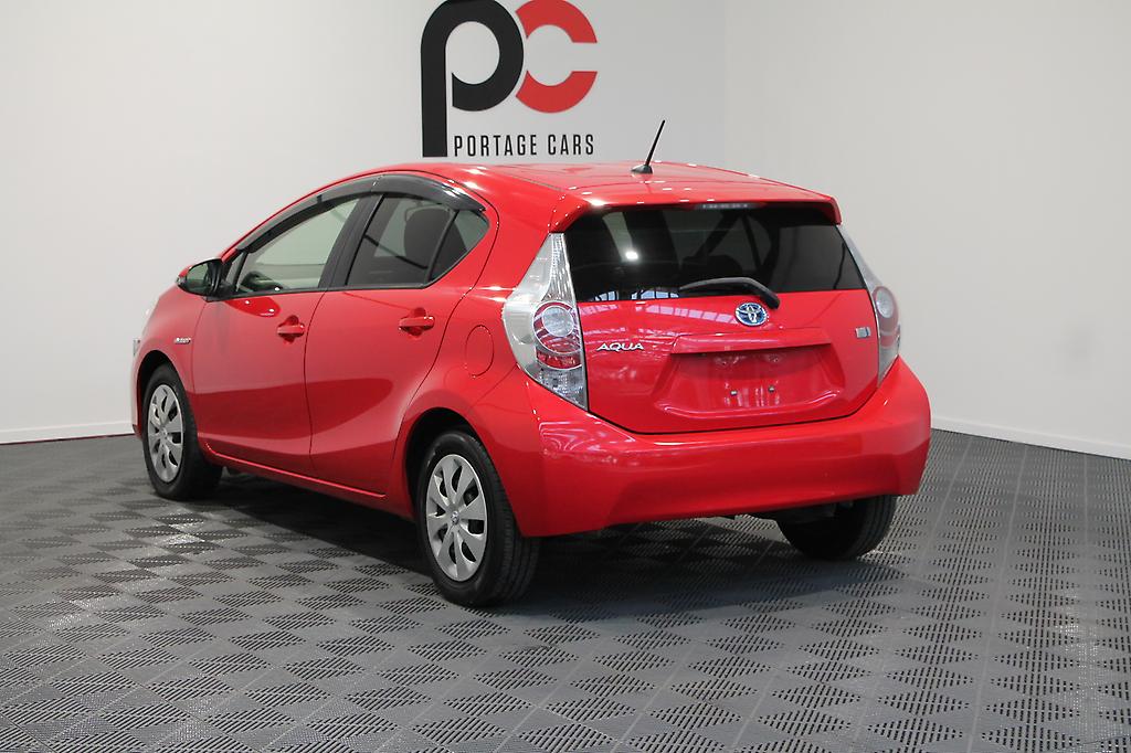2012 Toyota Aqua S Smart Entry Pkg, Push Start, Reverse Camera, Heated Seats image 308025