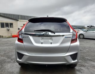 2015 Honda Fit Hybrid F Package image 304137