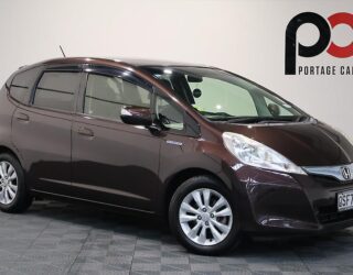 2013 Honda Fit Hybrid, Half Leather, Heated Seats, High Spec image 307220