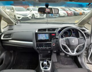 2015 Honda Fit Hybrid F Package image 304143