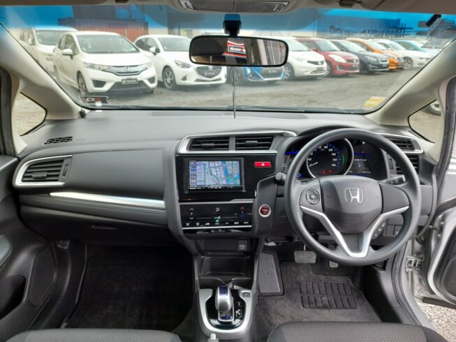 2015 Honda Fit Hybrid F Package image 304143