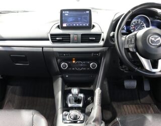 2015 Mazda Axela HYBRID Leather Package image 306471