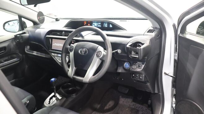 2017 Toyota Aqua S Model, Push Start, Low KMS, Lane Assist, Reverse Camera image 304213