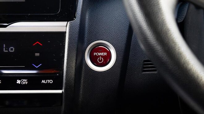 2014 Honda Fit Hybrid F Package image 318794