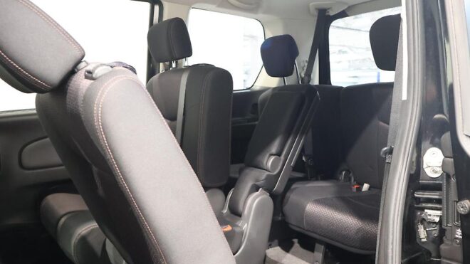 2012 Nissan Serena Highway Star S-Hybrid image 307397